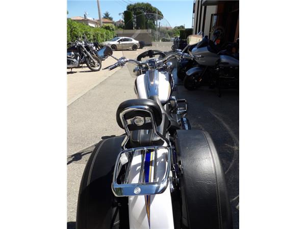 2014 HARLEY-DAVIDSON DELUXE