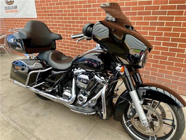 2017 HARLEY-DAVIDSON TOURING FLHXS STREET GLIDE SPECIAL