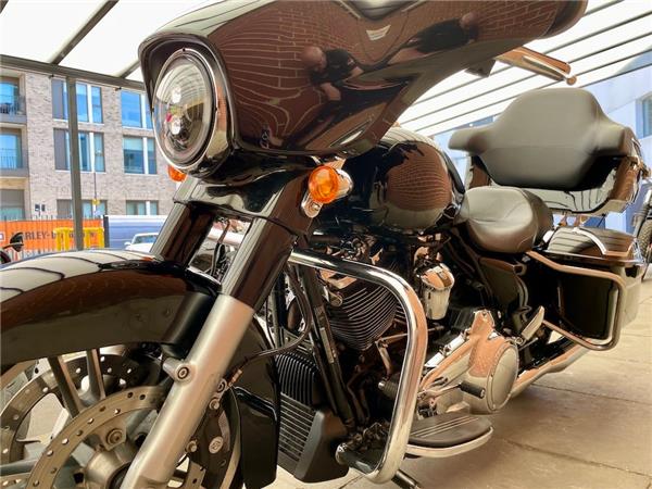 2017 HARLEY-DAVIDSON TOURING FLHXS STREET GLIDE SPECIAL