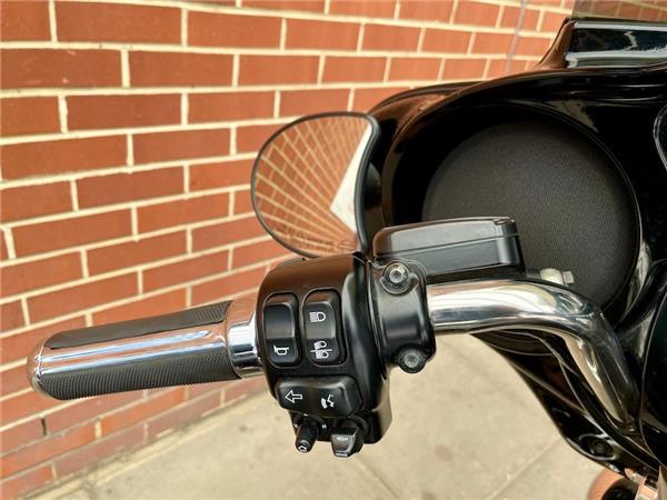 2017 HARLEY-DAVIDSON TOURING FLHXS STREET GLIDE SPECIAL