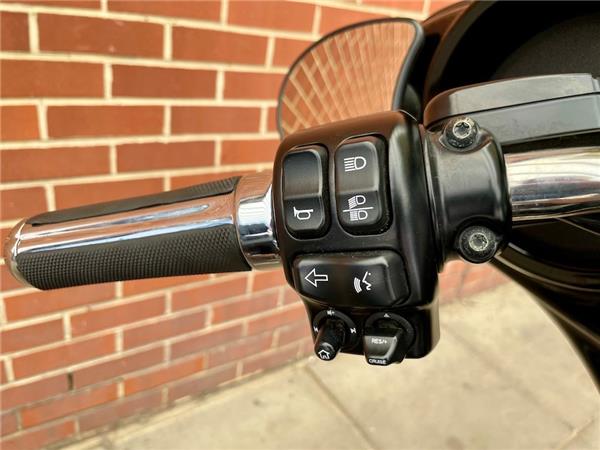 2017 HARLEY-DAVIDSON TOURING FLHXS STREET GLIDE SPECIAL