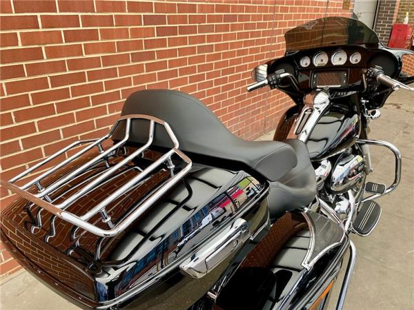 2017 HARLEY-DAVIDSON TOURING FLHXS STREET GLIDE SPECIAL