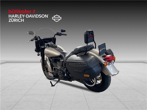 2018 HARLEY-DAVIDSON Softail FLHCS Heritage Classic 114 ABS