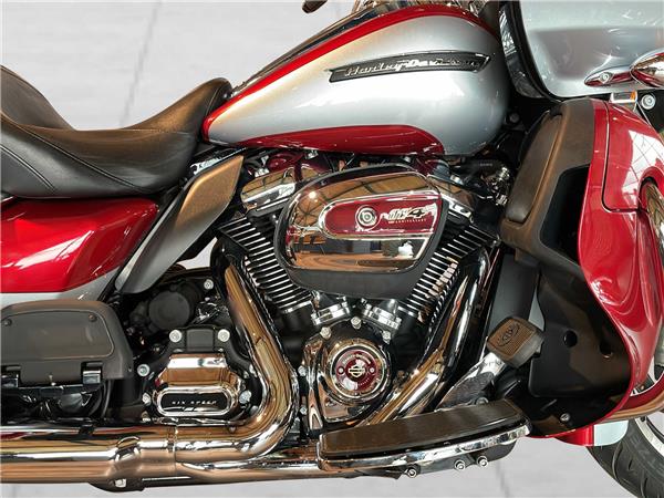 2018 HARLEY-DAVIDSON Touring FLTRU Road Glide Ultra 114ABS