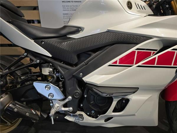 2022 Yamaha YZF R3 ABS White