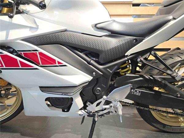 2022 Yamaha YZF R3 ABS White