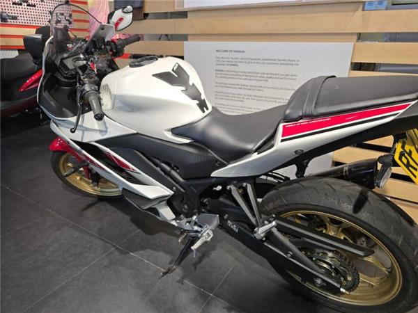 2022 Yamaha YZF R3 ABS White