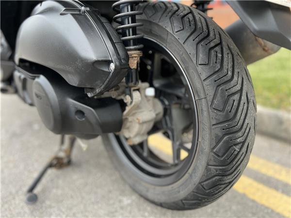 Yamaha X-MAX 125