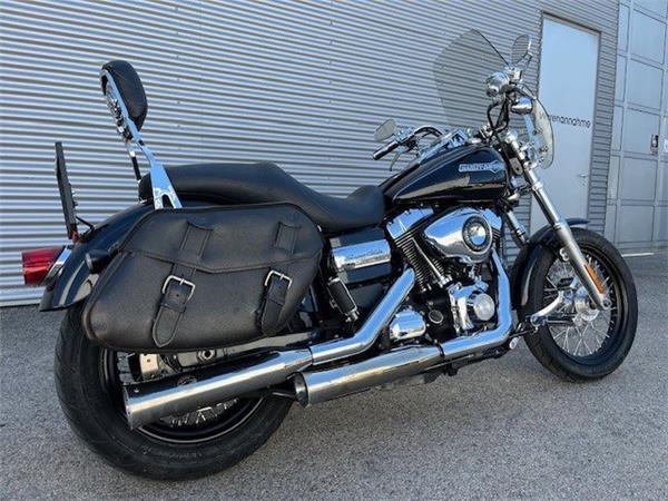 2011 Harley-Davidson Dyna Super Glide Custom FXDC Cruiser