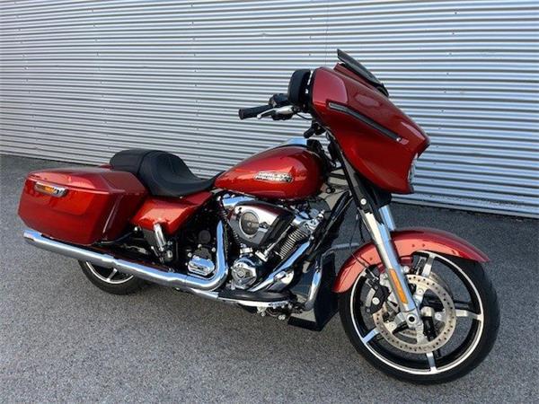 2024 Harley-Davidson Street Glide FLHX