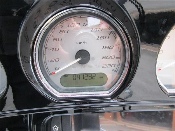 2017 Street Glide Special 107