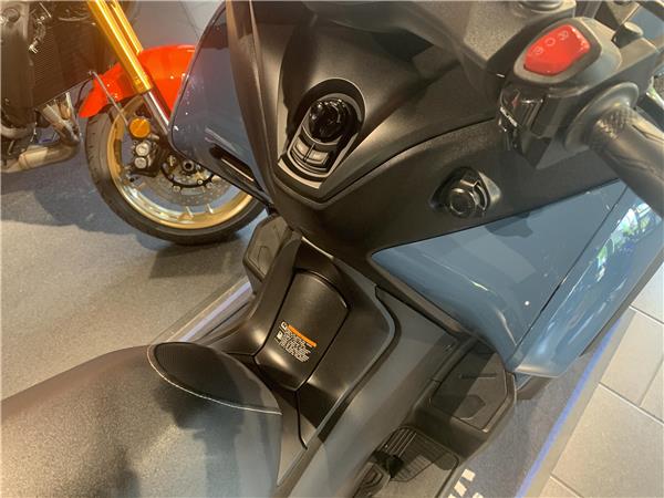 Yamaha Tricity 300, Only 210 miles from new !!