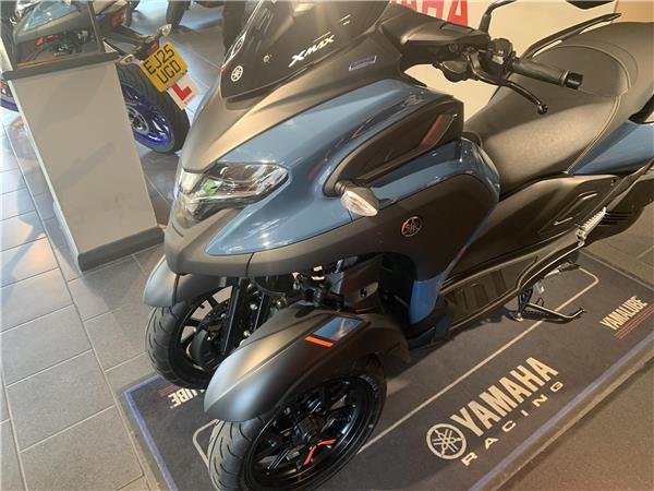 Yamaha Tricity 300, Only 210 miles from new !!