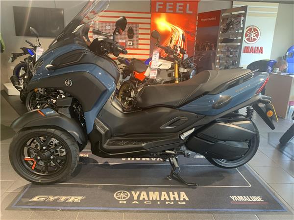Yamaha Tricity 300, Only 210 miles from new !!
