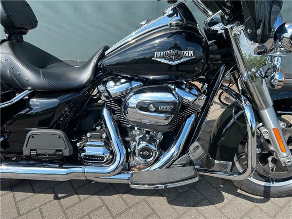 2017 HARLEY-DAVIDSON TOURING FLHR ROAD KING