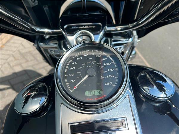 2017 HARLEY-DAVIDSON TOURING FLHR ROAD KING