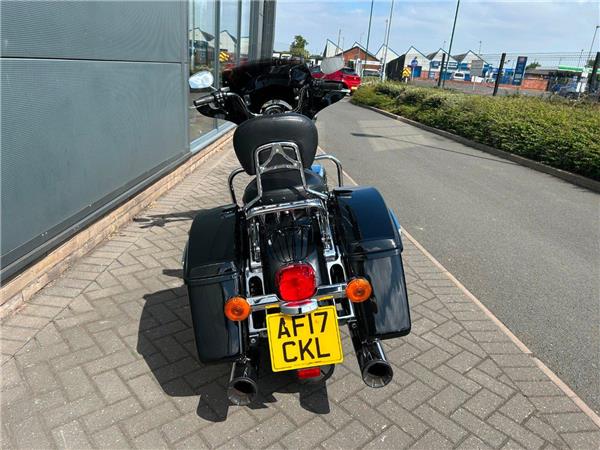 2017 HARLEY-DAVIDSON TOURING FLHR ROAD KING