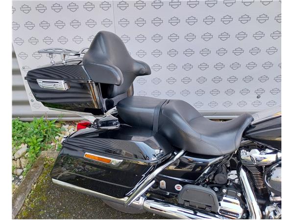 2017 HARLEY-DAVIDSON ROAD KING