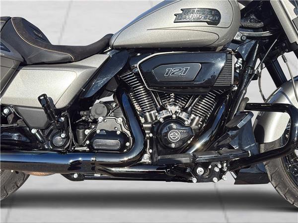 2023 HARLEY-DAVIDSON CVO FLHXSE Street Glide CVO 121