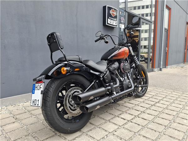 FXBBS Street Bob 114 mit Jekill&Hyde Auspuff