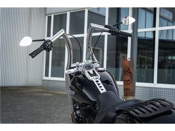 Harley-Davidson Kiel SOTAIL FAT BOY FLFBS 114 - JEKILL&HYDE - FAT APE