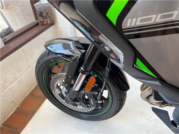 2025 Kawasaki Versys 1100