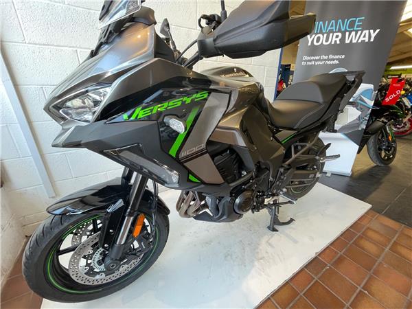 2025 Kawasaki Versys 1100