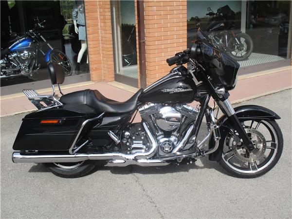 2015 Street Glide Special 103