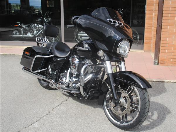 2015 Street Glide Special 103