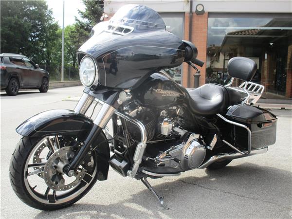 2015 Street Glide Special 103