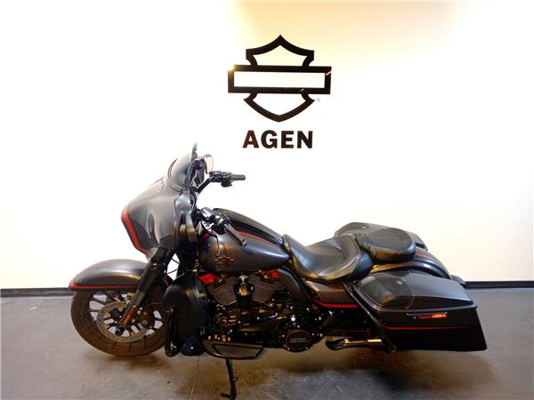 2018 HARLEY-DAVIDSON STREET GLIDE