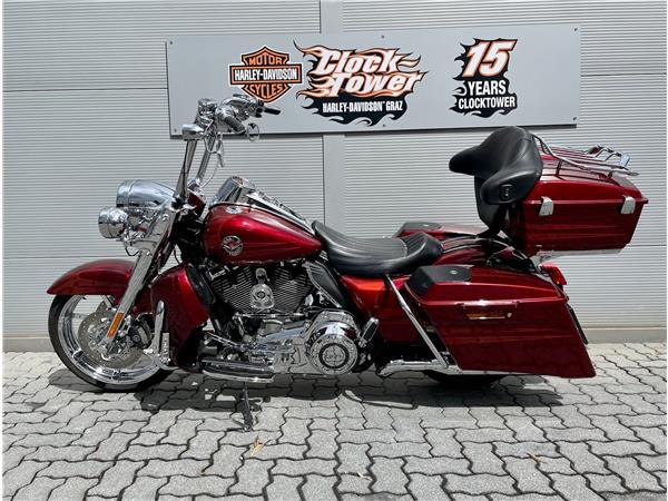 2013 Harley-Davidson CVO Road King FLHRSE