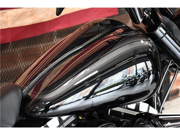 2016 HARLEY-DAVIDSON SOFTAIL FXSB BREAKOUT
