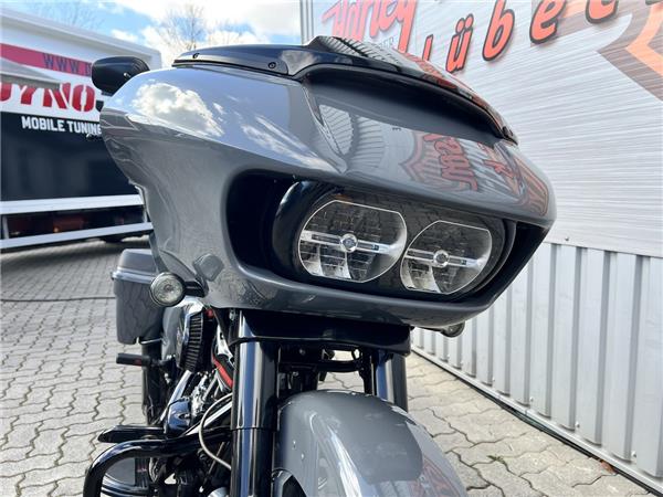 CVO Road Glide Gunship Gray 