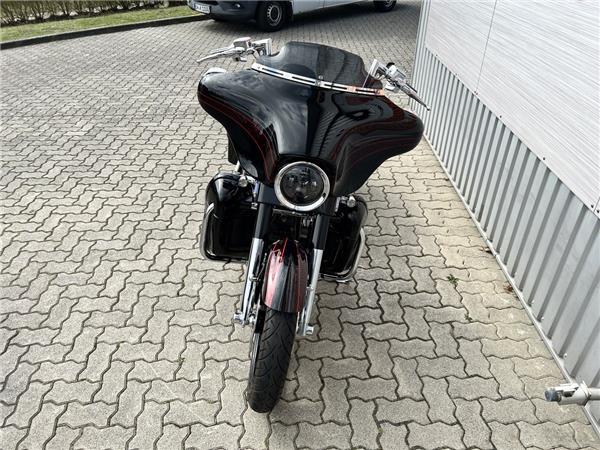 CVO Street Glide 110 