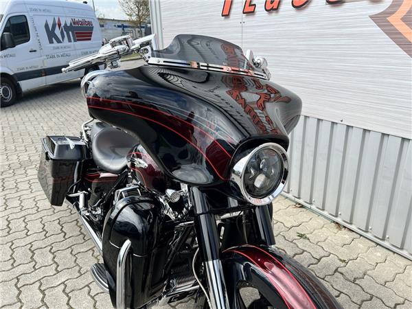 CVO Street Glide 110 