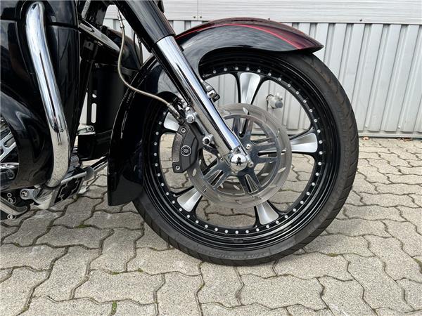 CVO Street Glide 110 