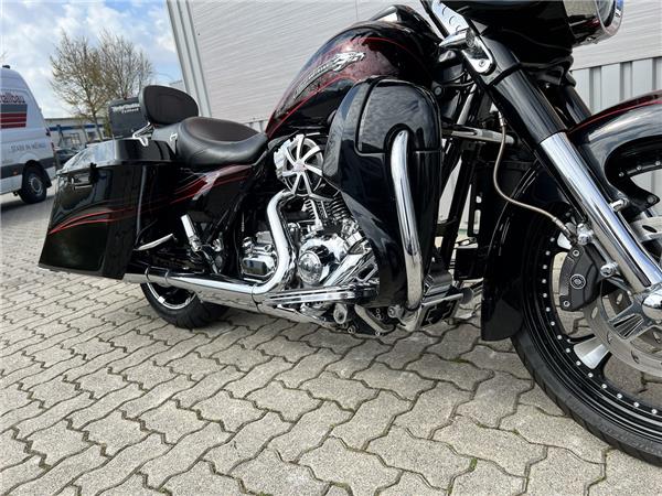 CVO Street Glide 110 