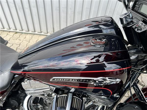 CVO Street Glide 110 