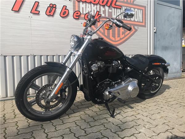 FXST Softail Standard Black Auf A2 drosselbar