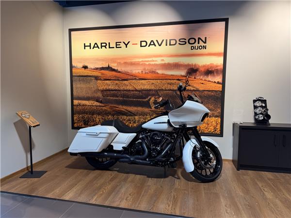2017 HARLEY-DAVIDSON ROAD GLIDE