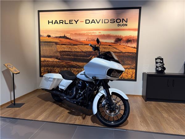 2017 HARLEY-DAVIDSON ROAD GLIDE