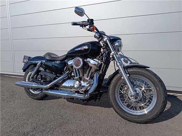 2015 HARLEY-DAVIDSON CUSTOM