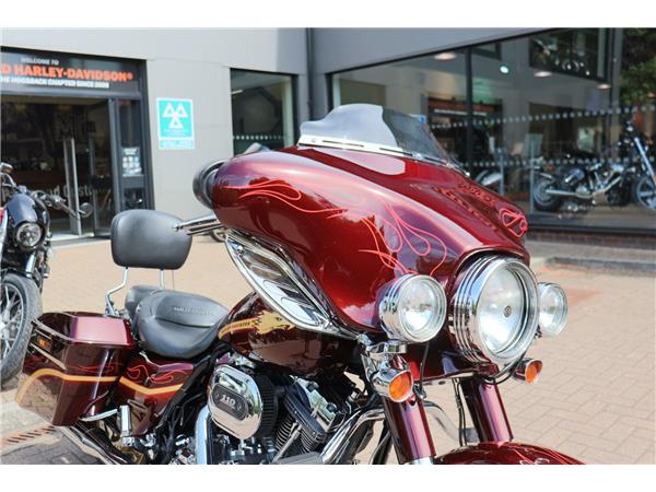 2010 HARLEY-DAVIDSON CVO STREET GLIDE