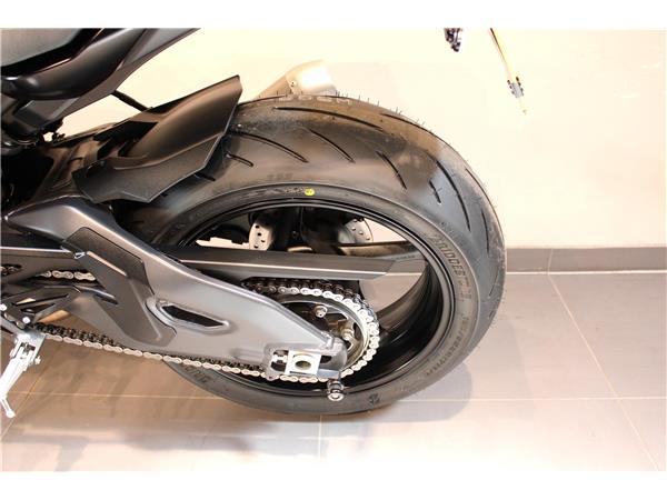 YAMAHA MT-10