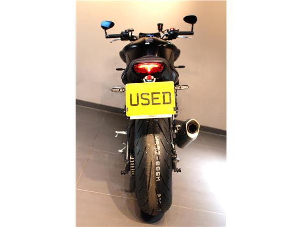 YAMAHA MT-10
