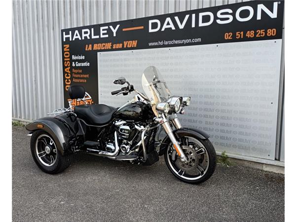 2018 HARLEY-DAVIDSON FREEWHEELER