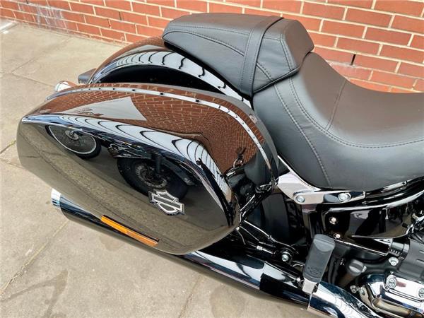 2024 HARLEY-DAVIDSON SOFTAIL FLSB SPORT GLIDE