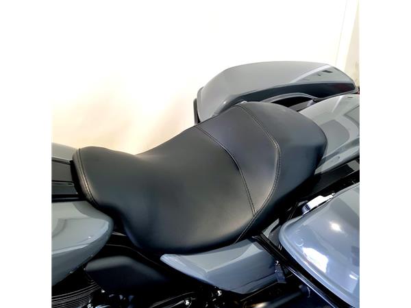 HARLEY-DAVIDSON STREET GLIDE ST 