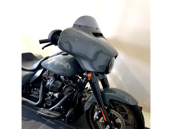 HARLEY-DAVIDSON STREET GLIDE ST 